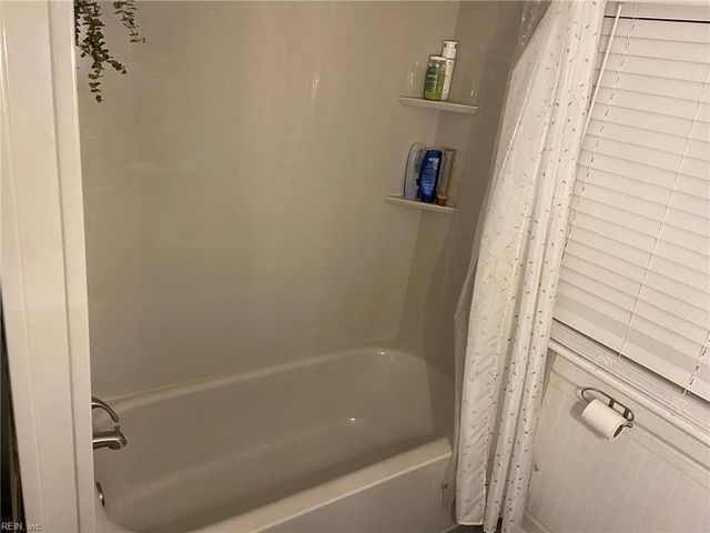 202 Porter RD, Portsmouth, VA 23707