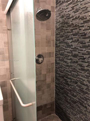 836 NW 82nd Avenue 3, Plantation, FL 33324