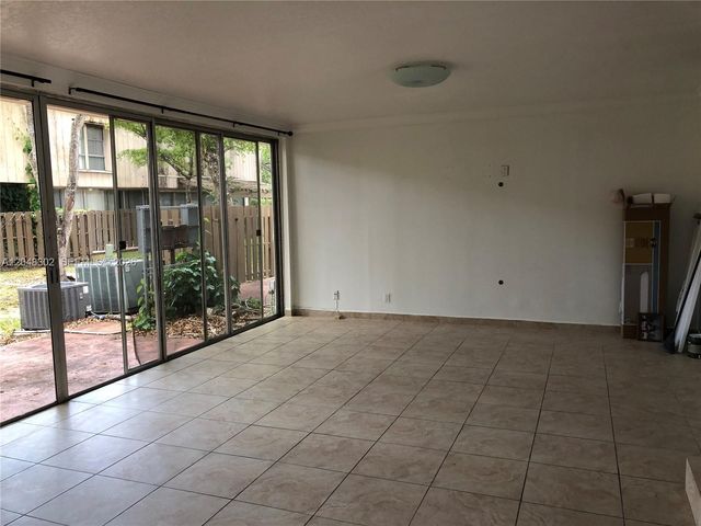 836 NW 82nd Avenue 3, Plantation, FL 33324
