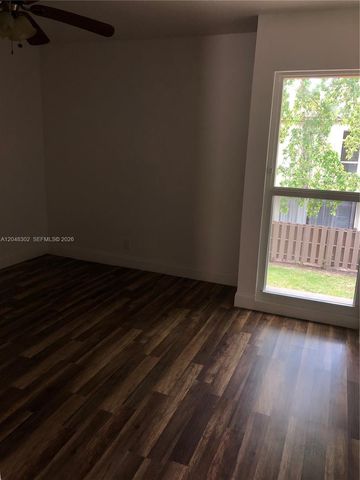 836 NW 82nd Avenue 3, Plantation, FL 33324