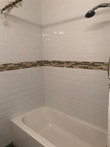 836 NW 82nd Avenue 3, Plantation, FL 33324