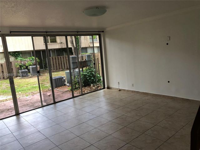 836 NW 82nd Avenue 3, Plantation, FL 33324