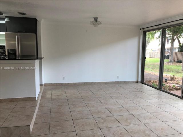 836 NW 82nd Avenue 3, Plantation, FL 33324