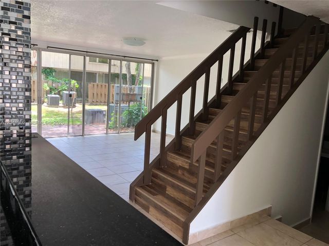 836 NW 82nd Avenue 3, Plantation, FL 33324