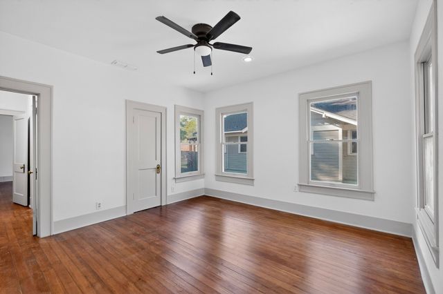 326 Virginia Avenue, Waxahachie, TX 75165