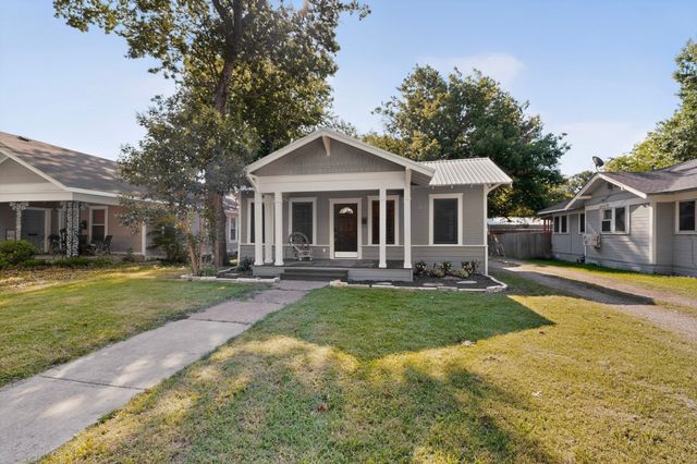 326 Virginia Avenue, Waxahachie, TX 75165