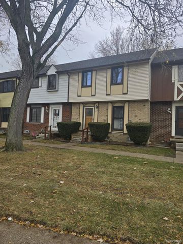 8410 HICKORY DR Drive, Sterling Heights, MI 48312