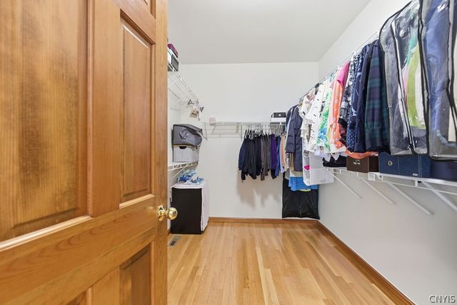 3329 Misty Cove Circle, Lysander, NY 13027