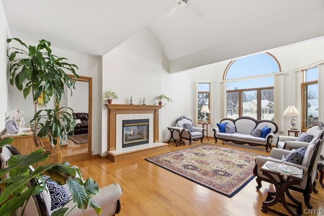 3329 Misty Cove Circle, Lysander, NY 13027