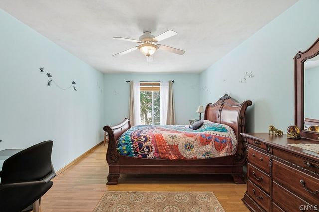 3329 Misty Cove Circle, Lysander, NY 13027