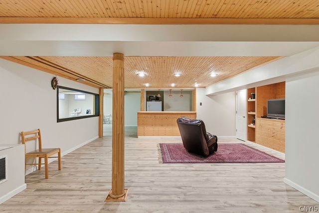 3329 Misty Cove Circle, Lysander, NY 13027