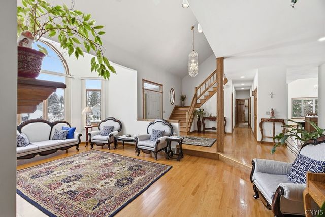 3329 Misty Cove Circle, Lysander, NY 13027