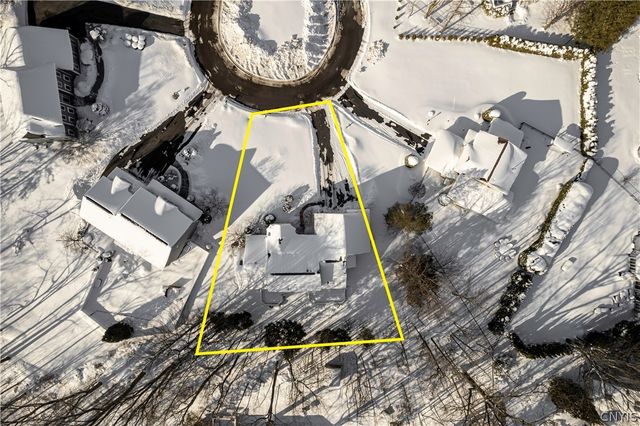 3329 Misty Cove Circle, Lysander, NY 13027