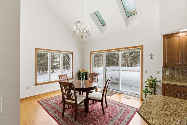 3329 Misty Cove Circle, Lysander, NY 13027