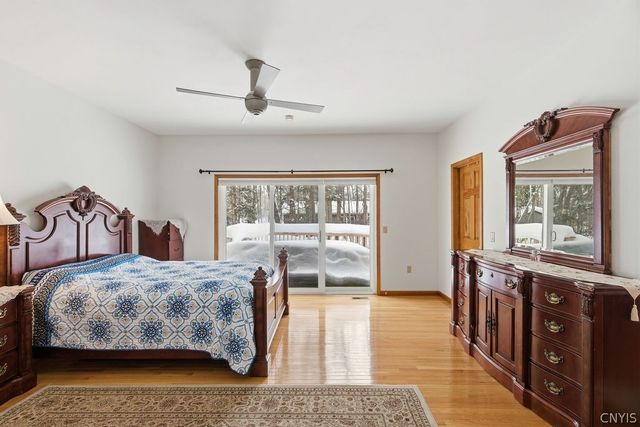 3329 Misty Cove Circle, Lysander, NY 13027