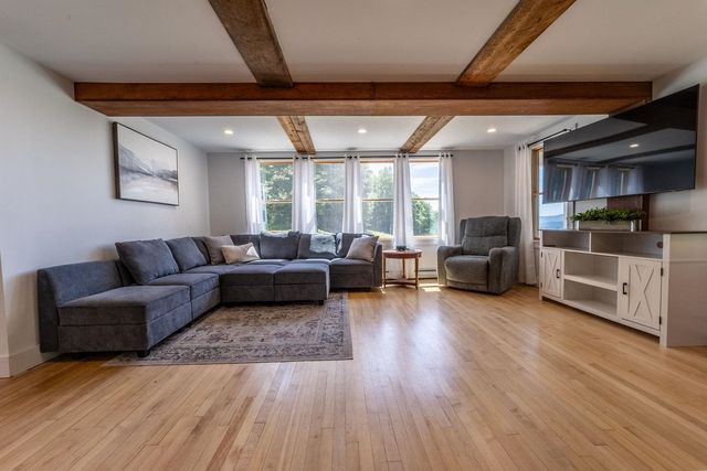 620 Poole Hill Road, Bridgewater, NH 03222