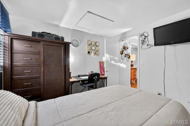 2320 Cherry Lane, Florissant, MO 63033