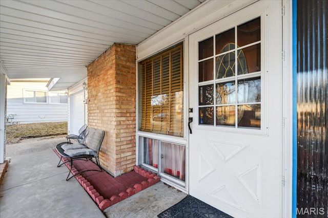 2320 Cherry Lane, Florissant, MO 63033