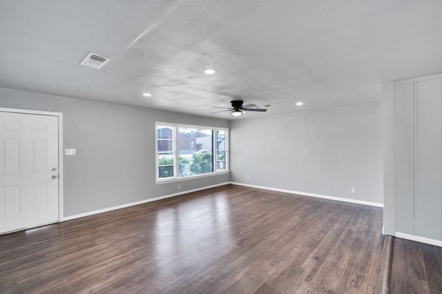 413 Shaw Street, Cleburne, TX 76033