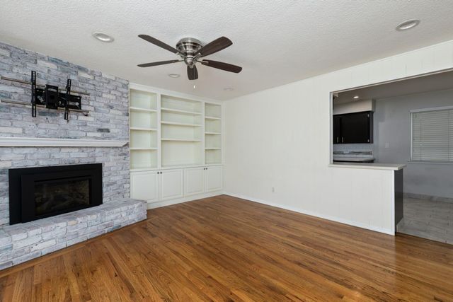 5274 N Nantucket Avenue, Fresno, CA 93704