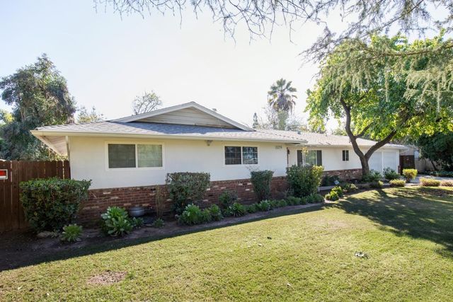 5274 N Nantucket Avenue, Fresno, CA 93704