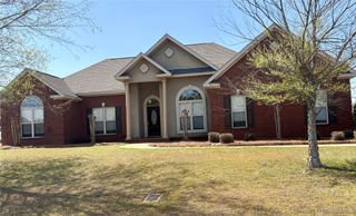 299 SUNNYBROOK Drive, Deatsville, AL 36022