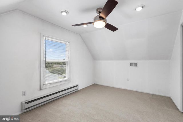 48 TOWPATH RD, Levittown, PA 19056