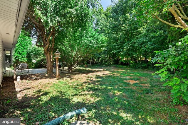 48 TOWPATH RD, Levittown, PA 19056