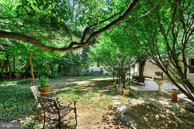 48 TOWPATH RD, Levittown, PA 19056