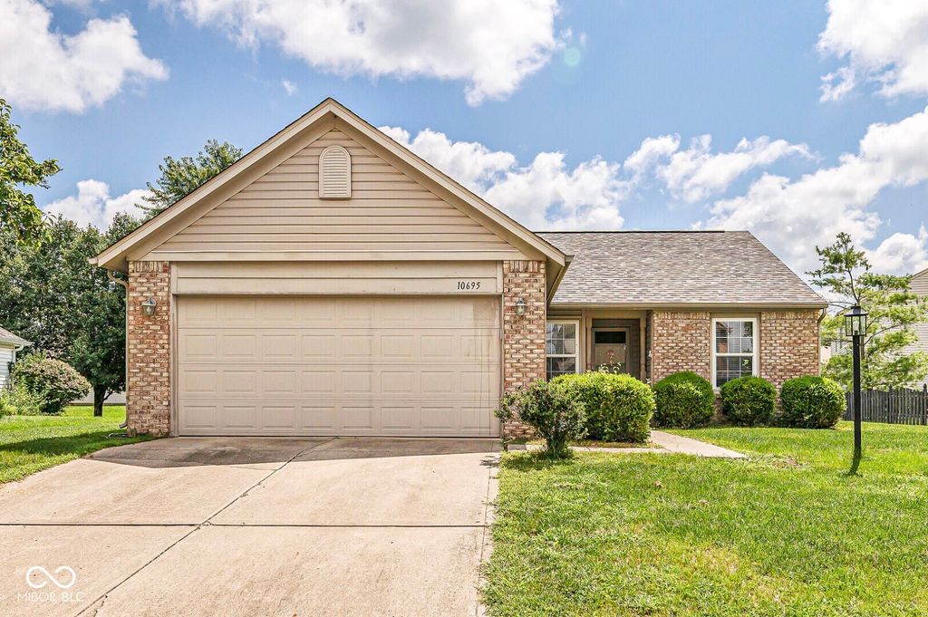 10695 Magenta Drive, Noblesville, IN 46060