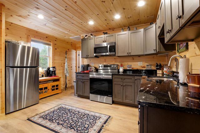 130 Poisson Drive, Canaan, VT 05903