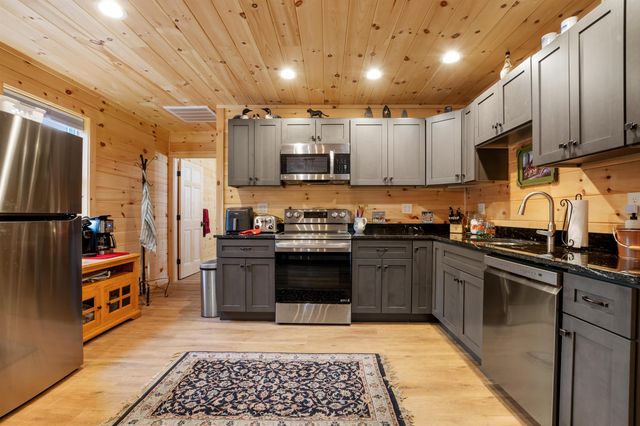 130 Poisson Drive, Canaan, VT 05903