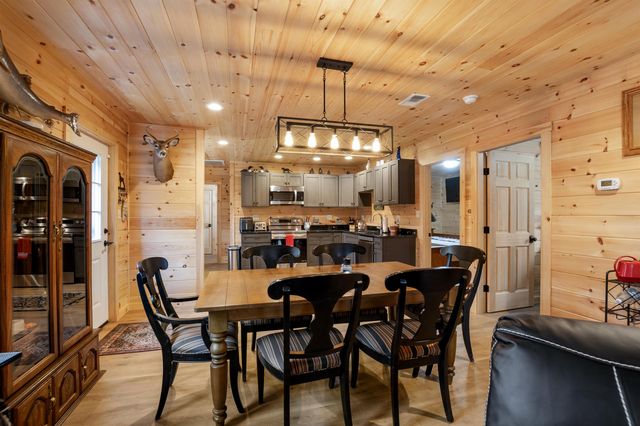 130 Poisson Drive, Canaan, VT 05903