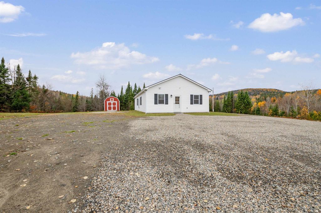130 Poisson Drive, Canaan, VT 05903