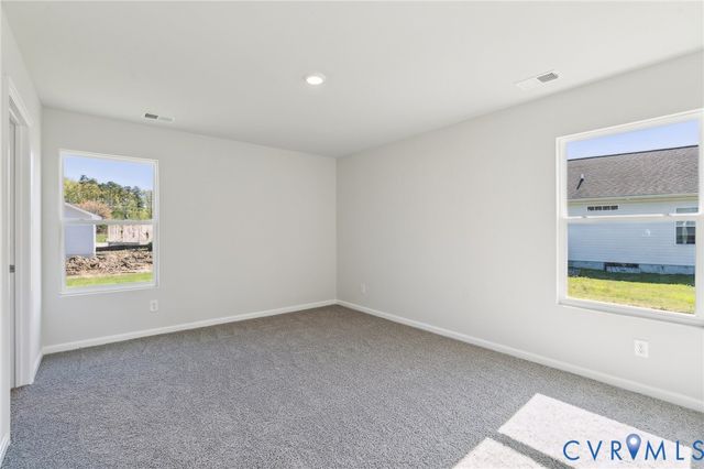 99 Byway Cir, Kilmarnock, VA 22482