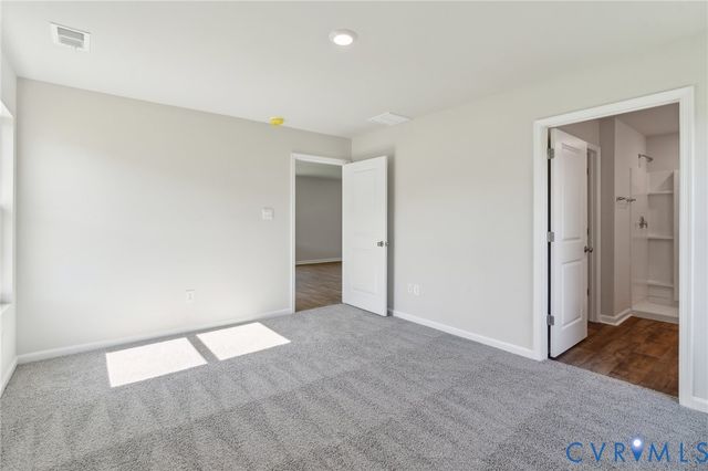 99 Byway Cir, Kilmarnock, VA 22482