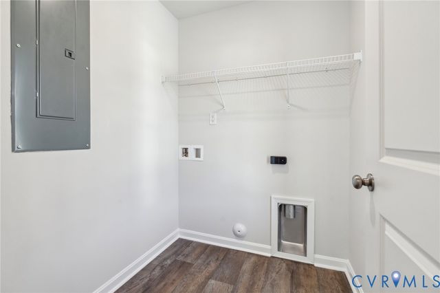 99 Byway Cir, Kilmarnock, VA 22482