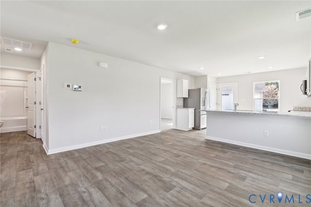 99 Byway Cir, Kilmarnock, VA 22482