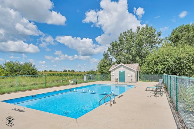 608 Huntington Court 608, Bourbonnais, IL 60914