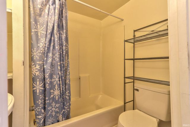 902 N Garvin Street, Evansville, IN 47711