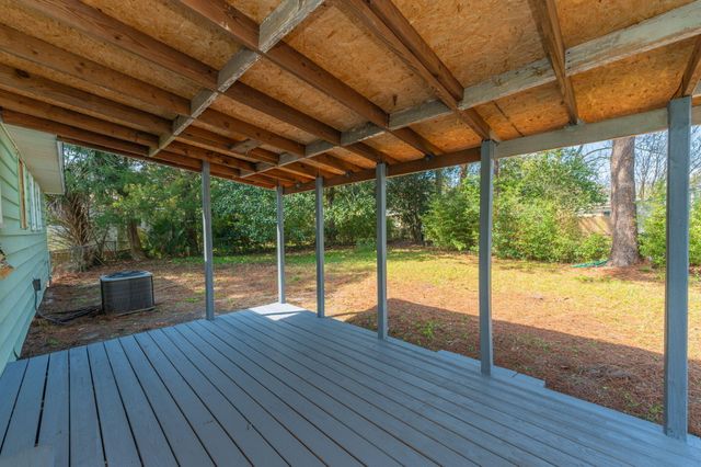 315 NW Leah Miller Drive, Fort Walton Beach, FL 32548