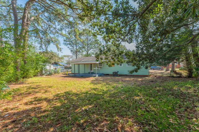 315 NW Leah Miller Drive, Fort Walton Beach, FL 32548