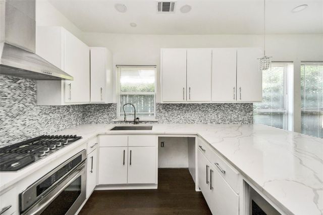 4720 Mckinney Street, Houston, TX 77023