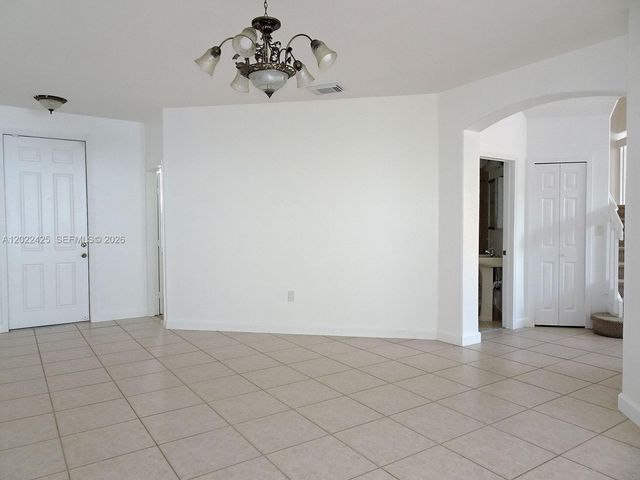 5460 NW 107th Ave 115, Doral, FL 33178