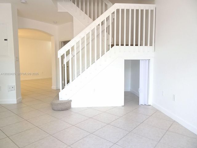 5460 NW 107th Ave 115, Doral, FL 33178