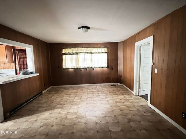 231 Northwest 11th Street, Norton, VA 24273