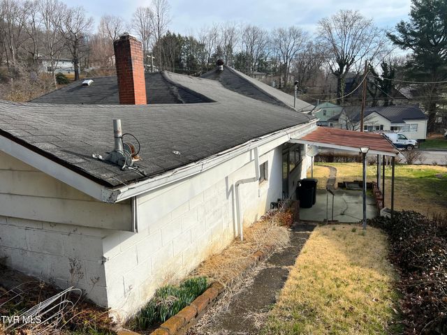 231 Northwest 11th Street, Norton, VA 24273