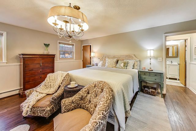 170 Eastview Avenue, Crystal Lake, IL 60014