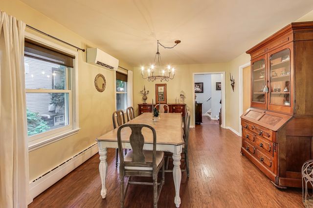 170 Eastview Avenue, Crystal Lake, IL 60014