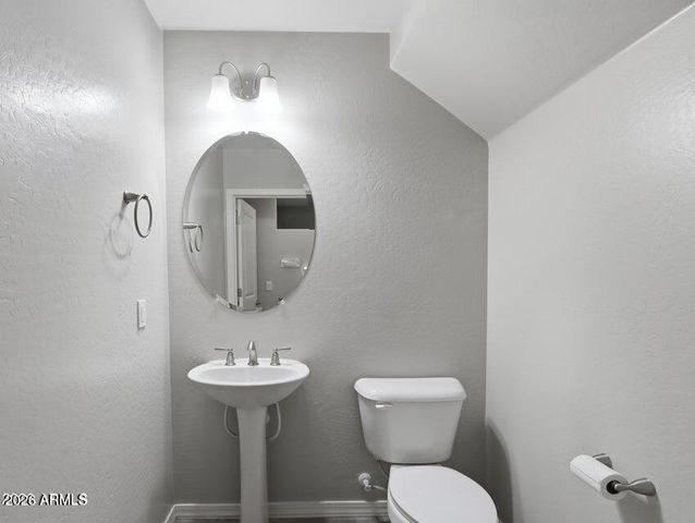 1942 S SYCAMORE Place, Chandler, AZ 85286